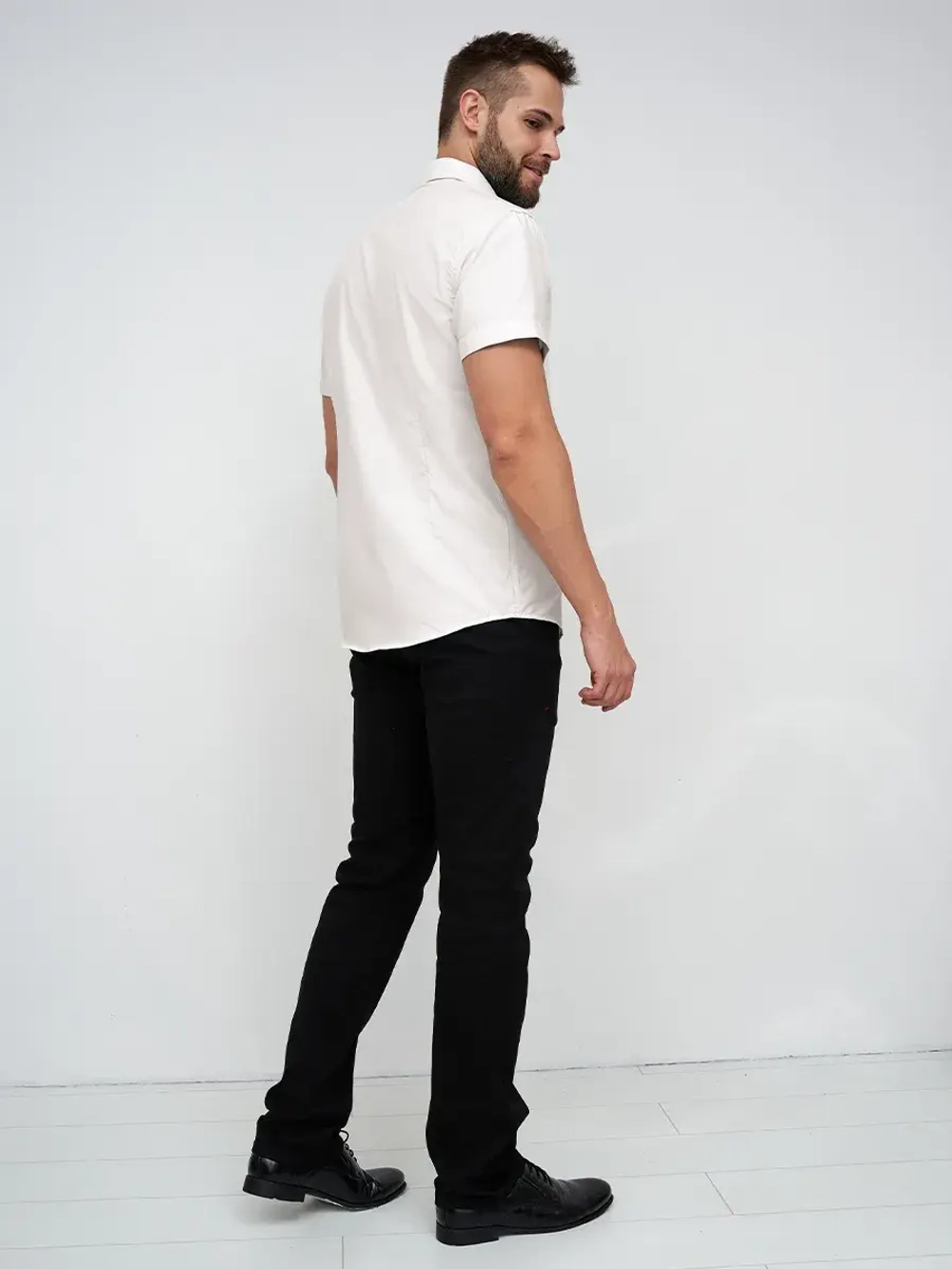 Рубашка приталенная с коротким рукавом