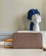 Louis Vuitton Zippy Wallet