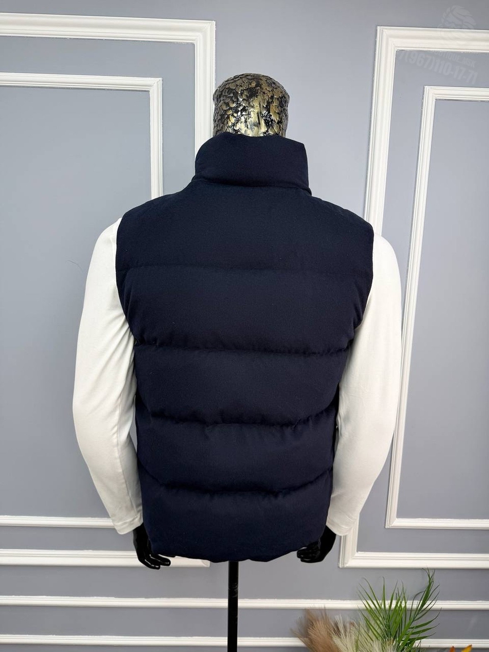 Пуховый жилет Prada
