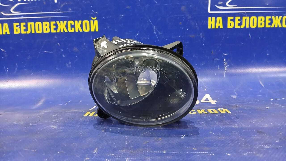 Туманка правая AUDI A4 2008-2012