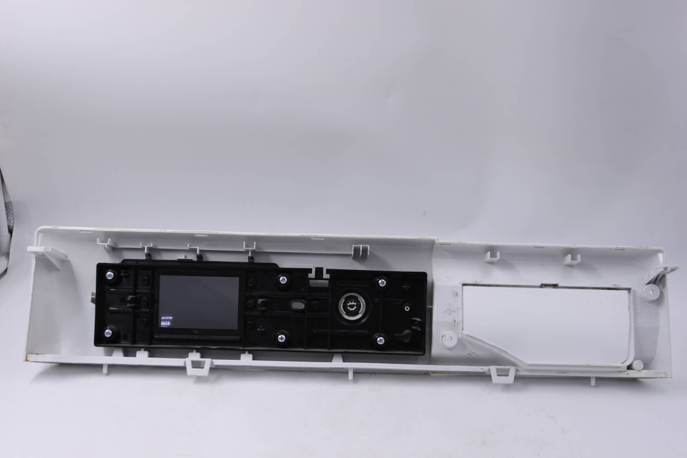 Пластик стиральной машины Whirlpool FWSG61283 WC RU