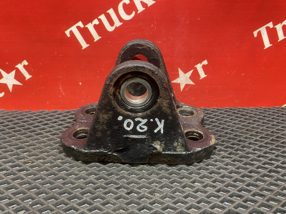 Кронштейн рессоры передней 2020г