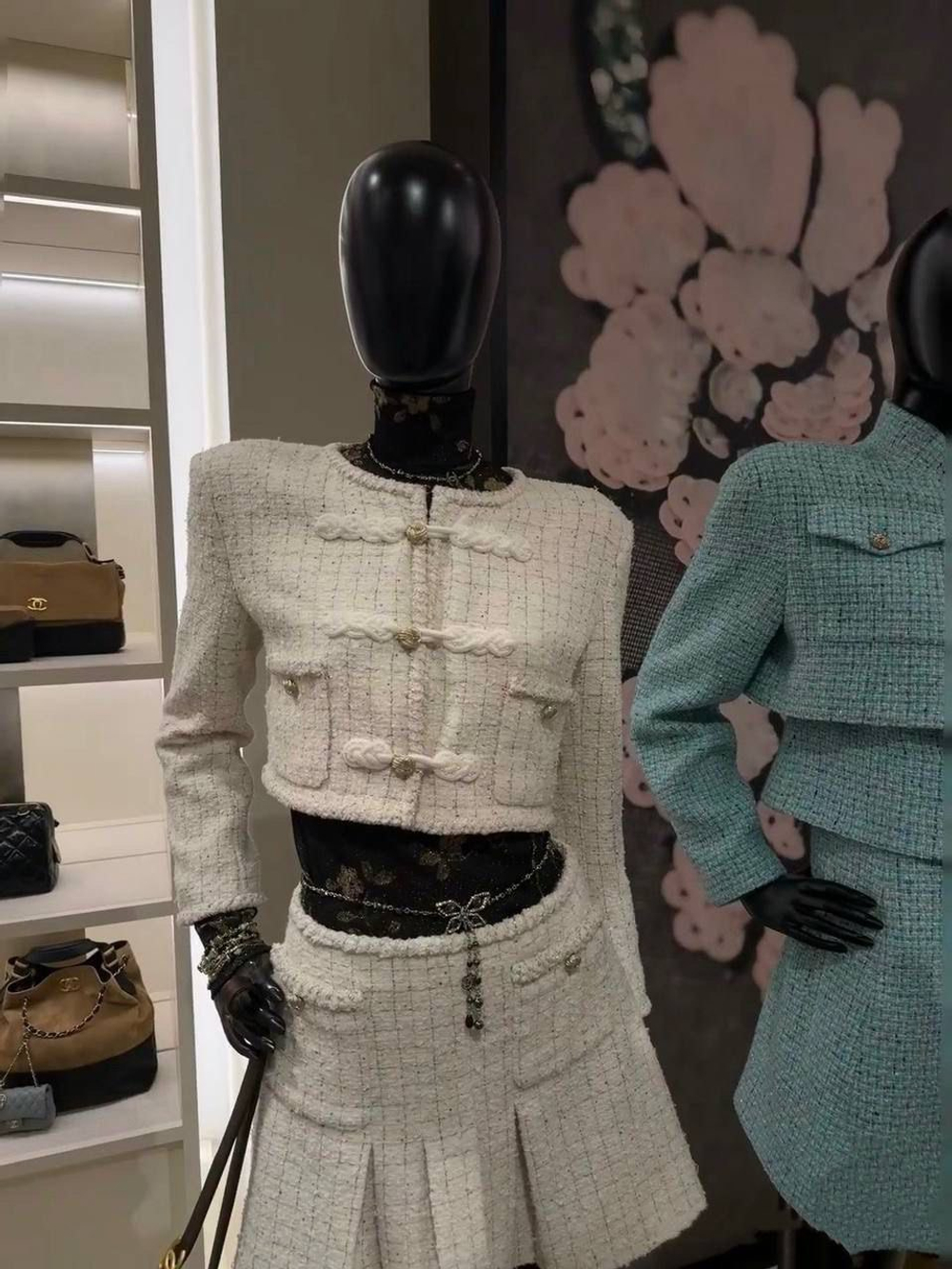 Костюм CHANEL