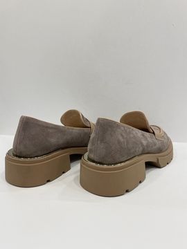 Лоферы женские