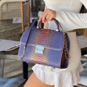 Женские сумки из питона