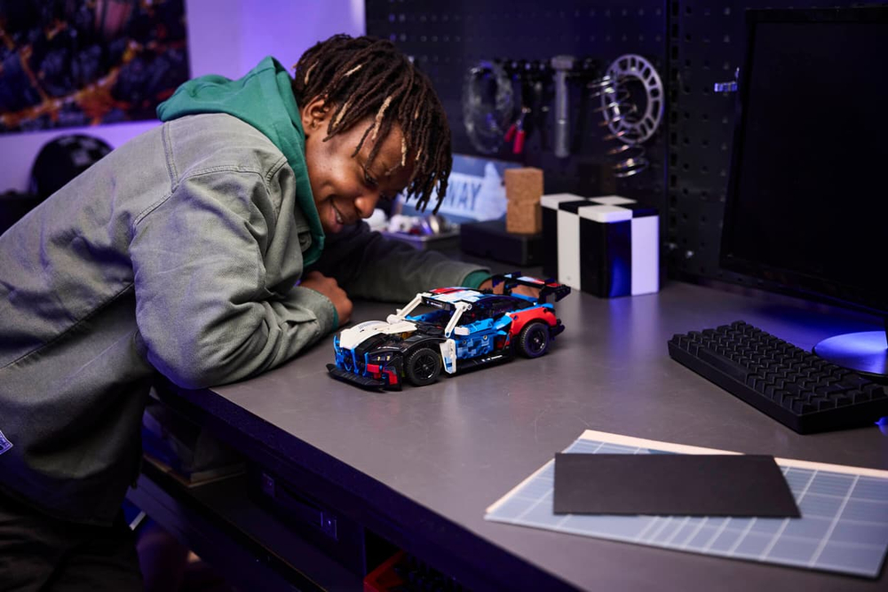 Конструктор LEGO Technic 42226 BMW M4 GT3 EVO Race Car