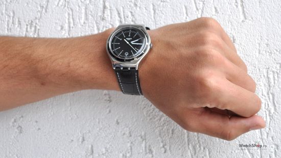 Наручные часы Swatch YWS400