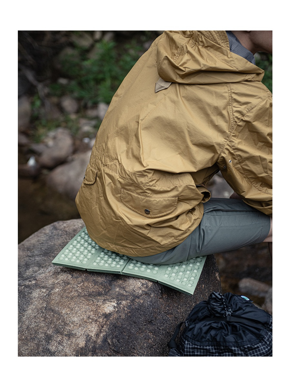 Коврик-сидушка туристический Naturehike 40,5х30,5х1,5 см. IXPE, зеленый