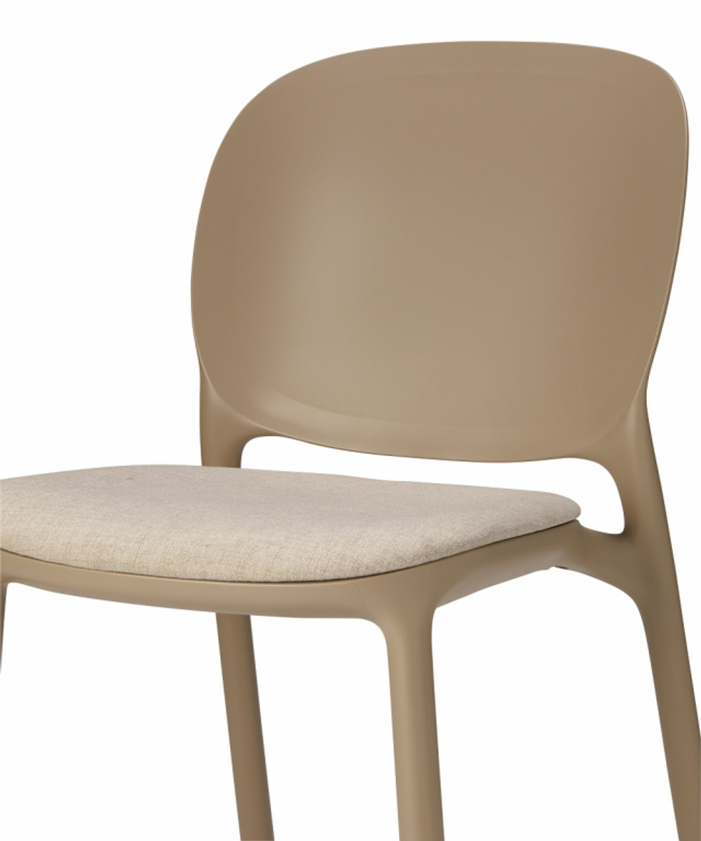 Стул пластиковый с обивкой Scab Design Hug, тортора