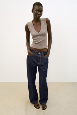 ZARA ХЛОПКОВАЯ ФУТБОЛКА С V-ОБРАЗНЫМ ВЫРЕЗОМ, СЕРОВАТО-КОРИЧНЕВЫЙ