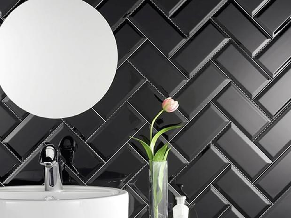 Dar Ceramics Biselado Negro Brillo 7.5x15