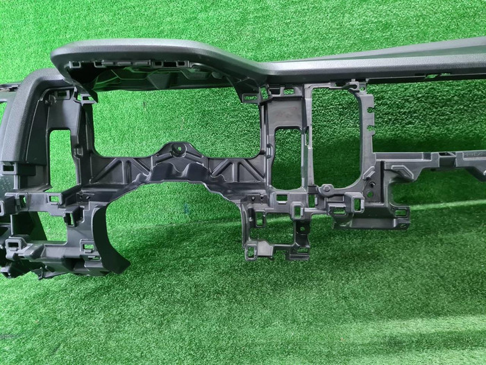 Торпедо Toyota Hiace Н300 (2019-н.в.)