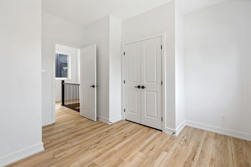 Двери BRAVO, входные и межкомнатные