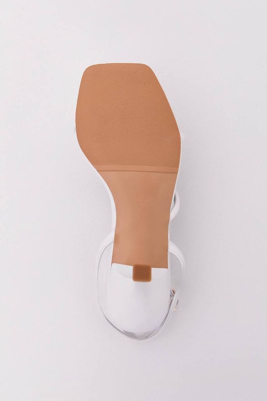 Босоножки из натуральной кожи с квадратным мысом, белый