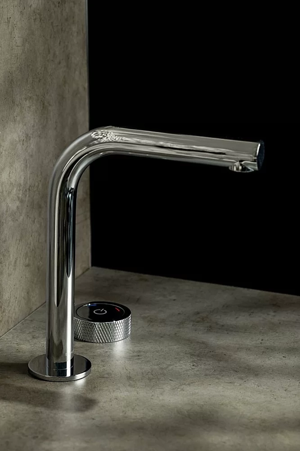 Смеситель для раковины Boheme TECH 158-CR хром
