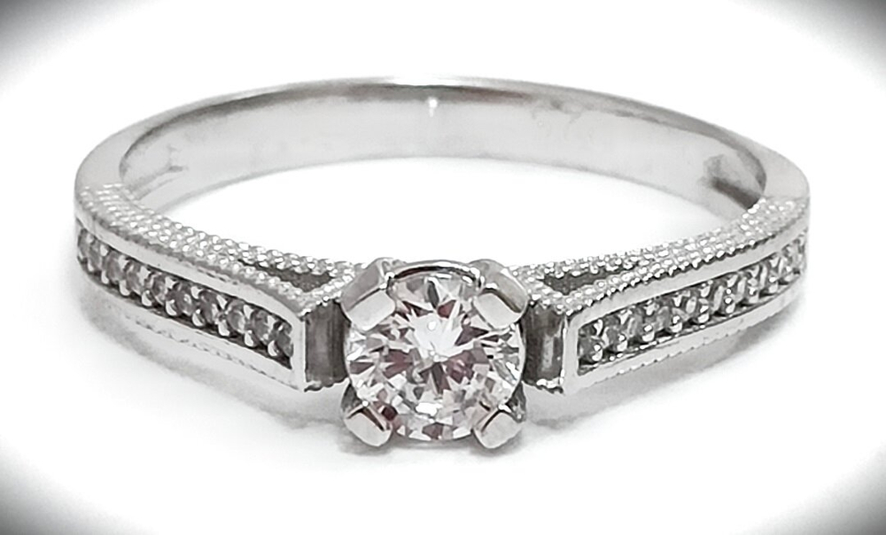 Ювелирное серебряное кольцо Эстерелла с фианитом,5