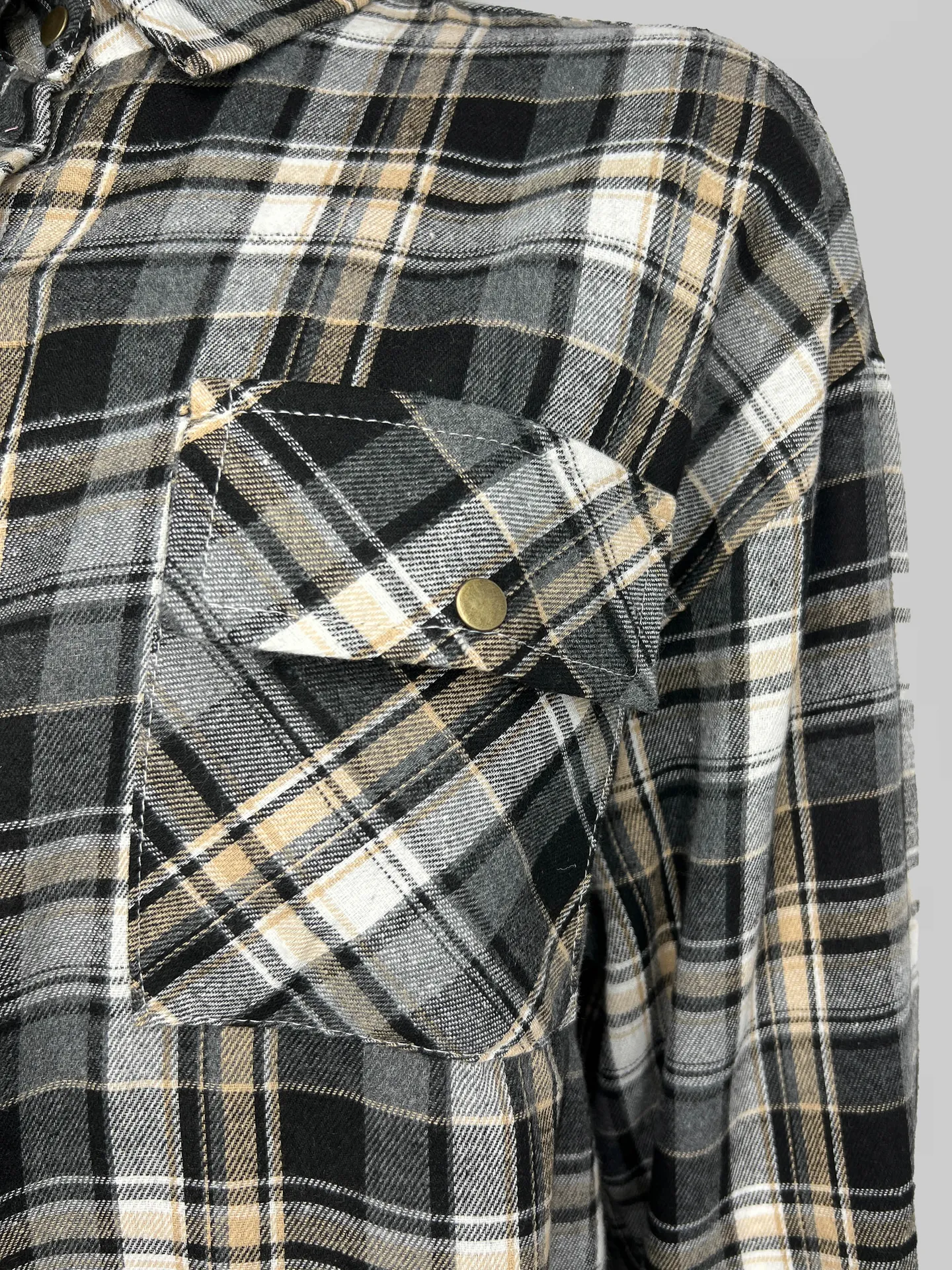 Рубашка Miss Diva 11012 в клеточку на кнопках с карманом на груди