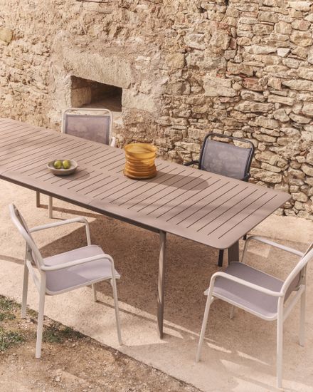 Уличный стул Luri из алюминия цвета экрю и бежевого текстиля