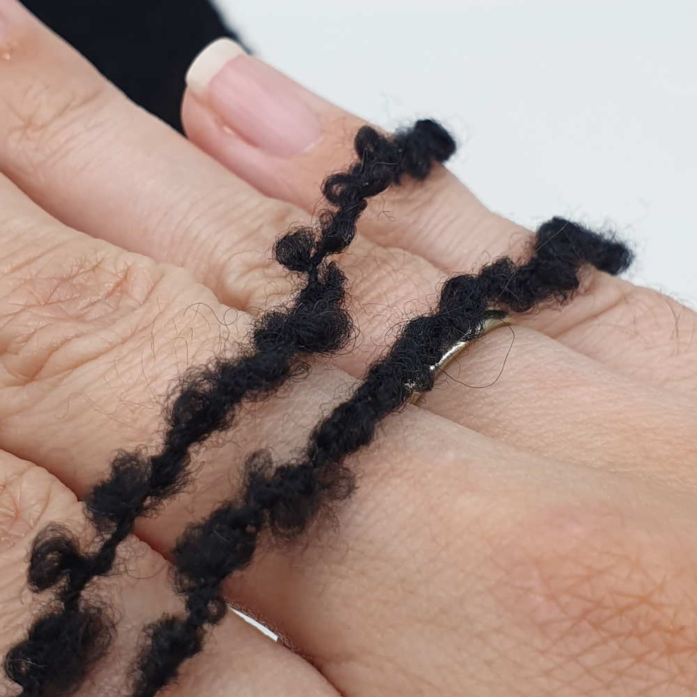 Пряжа FILATI NATURALI FINE CAMEL BOUCLE (34% Верблюжий пух, 51% меринос, 13% Полиамид 2% Эластан) 450м/100гр, черный