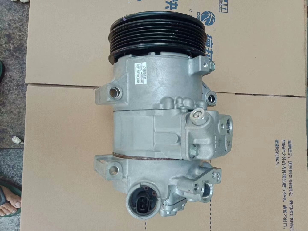 Компрессор кондиционера Toyota Camry, Mark X, Corolla, RAV4, Crown, Levin