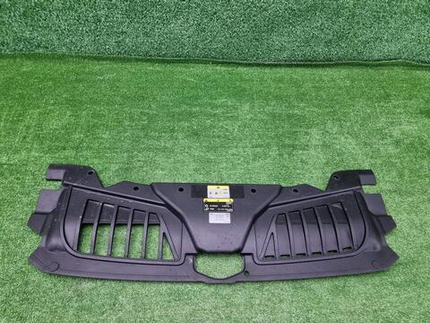 Кожух замка капота Audi A8 4 D5 (2017-2022)