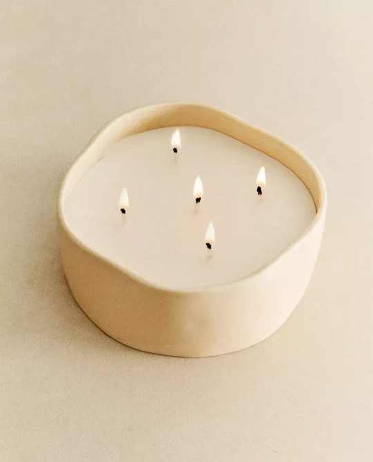 ZARA HOME АРОМАТИЧЕСКАЯ СВЕЧА LUMINOUS CAMELLIA (540 Г)