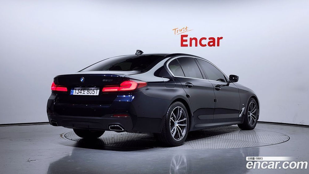 BMW 5 Series (G30) 520i M Sports (11.2020)