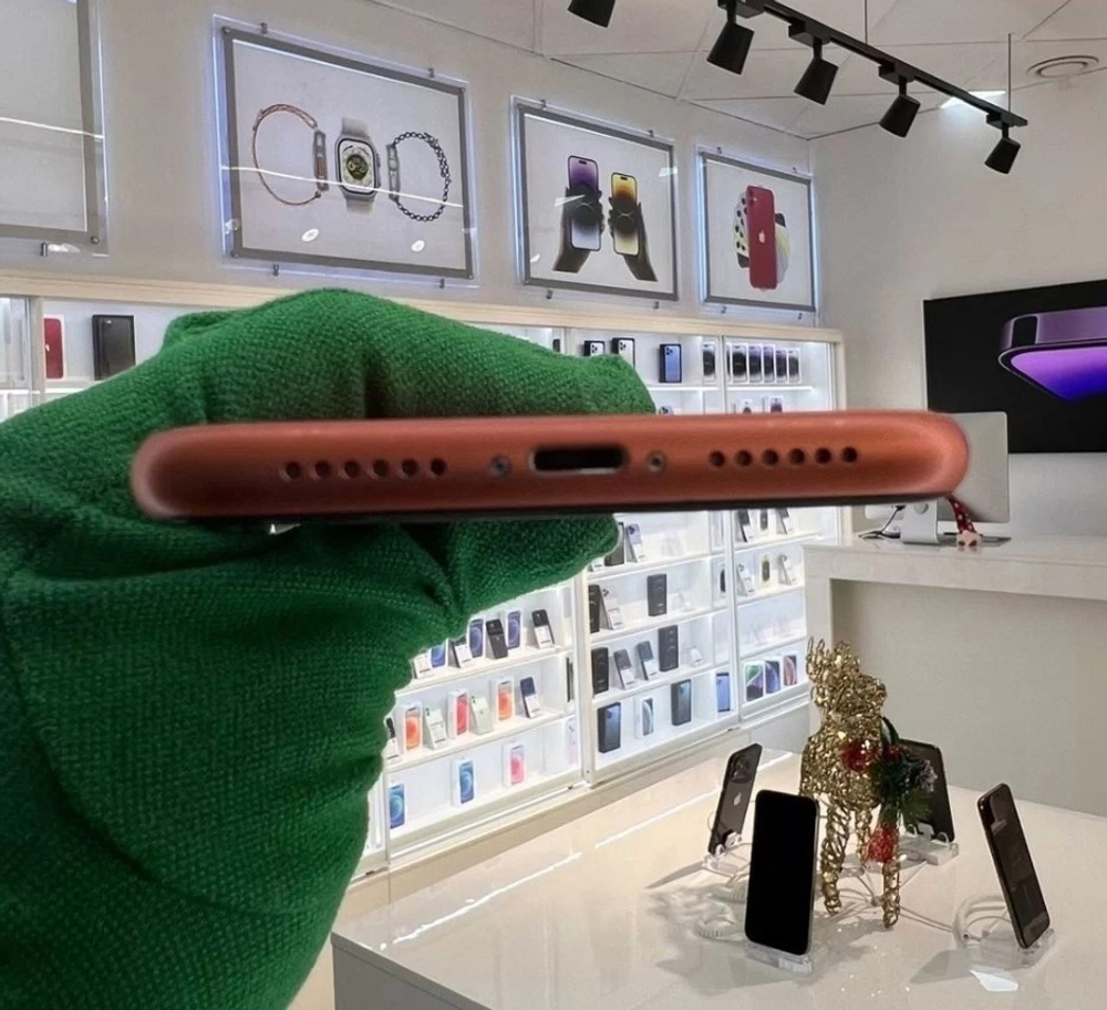 iPhone XR, 128 ГБ б/у