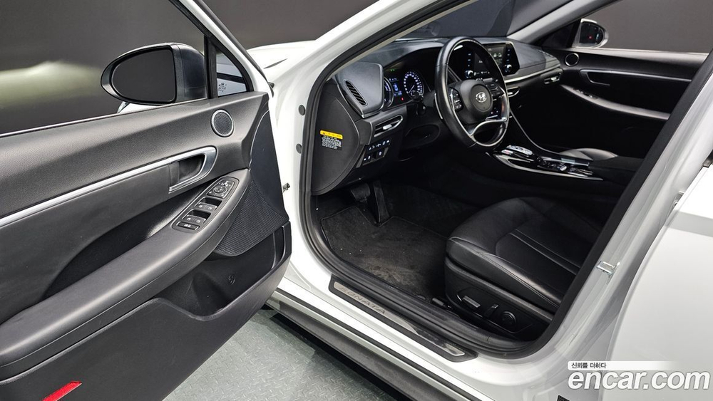 Hyundai Sonata Hybrid (DN8) Premium (12.2019)