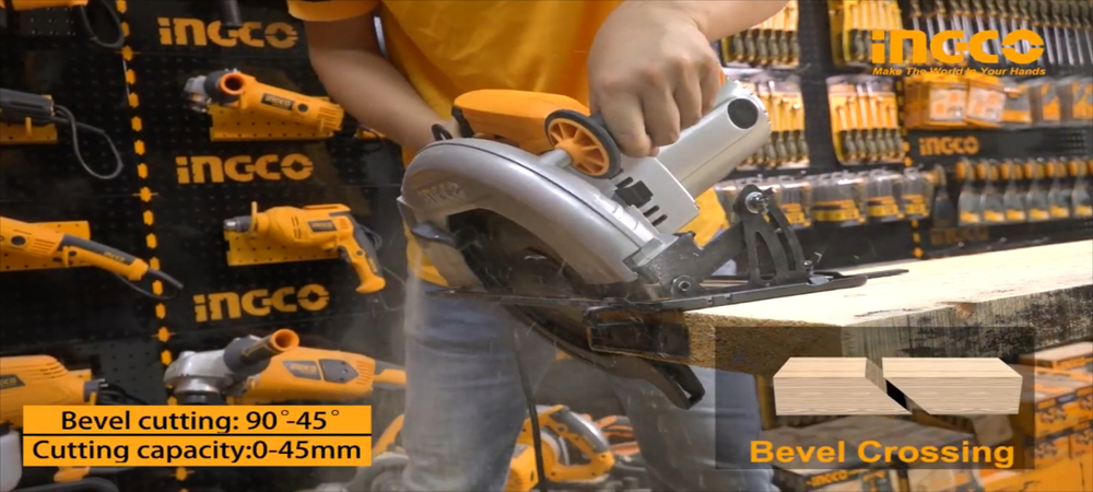 Циркулярная пила INGCO CS2358 INDUSTRIAL 235х25.4 мм 2,2 кВт