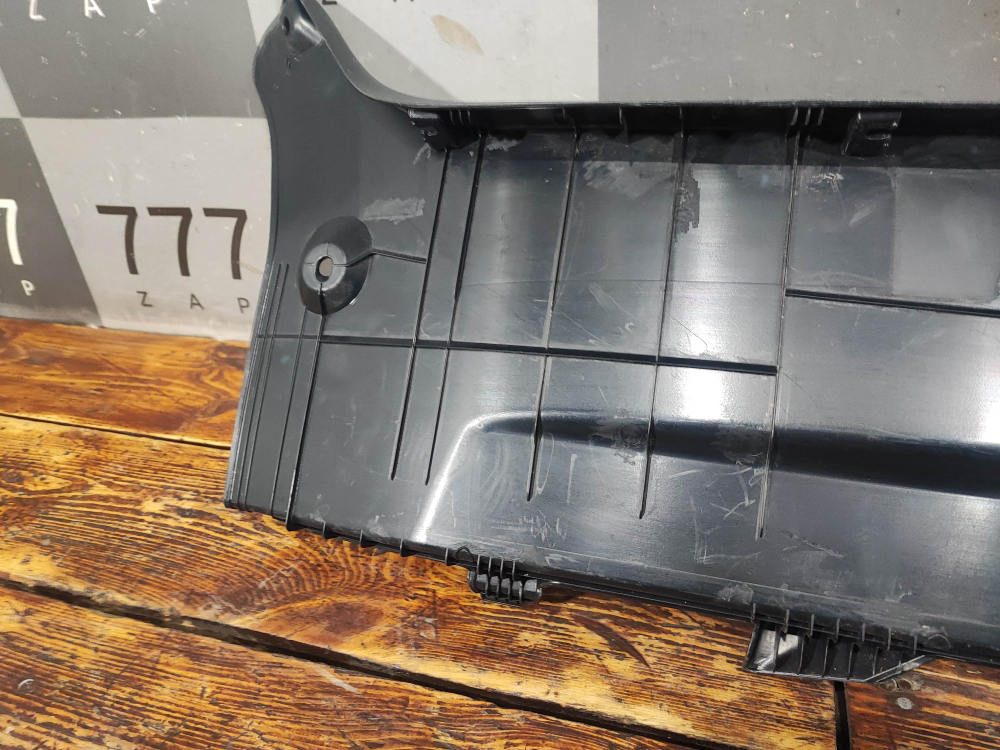 Кожух замка багажника Toyota Camry (XV50) 11-18 Б/У Оригинал 5838733111