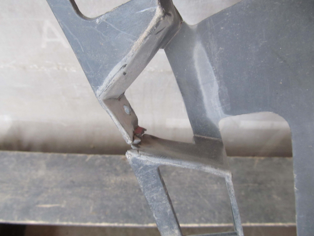 Кронштейн заднего бампера Mercedes GL (X164) 06-12 Б/У Оригинал A1648852714