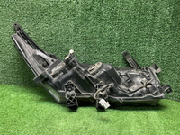 Фара левая Toyota Corolla E160 (2012-2016) галоген