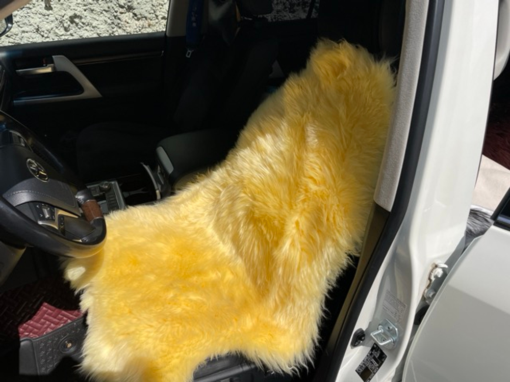 Желтый / Шкура из натуральной овчины ковер, цвет желтый, размеры 60х105 см, АКЕЯ, без крепежа (за 1 шт.)
