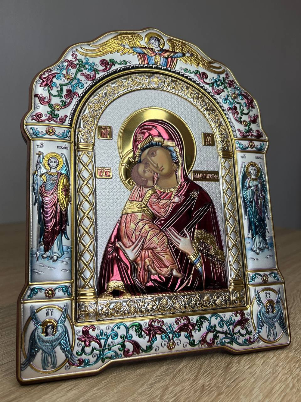 Владимирская БМ, икона арочная с рамкой, красное дерево, эмаль 167х228