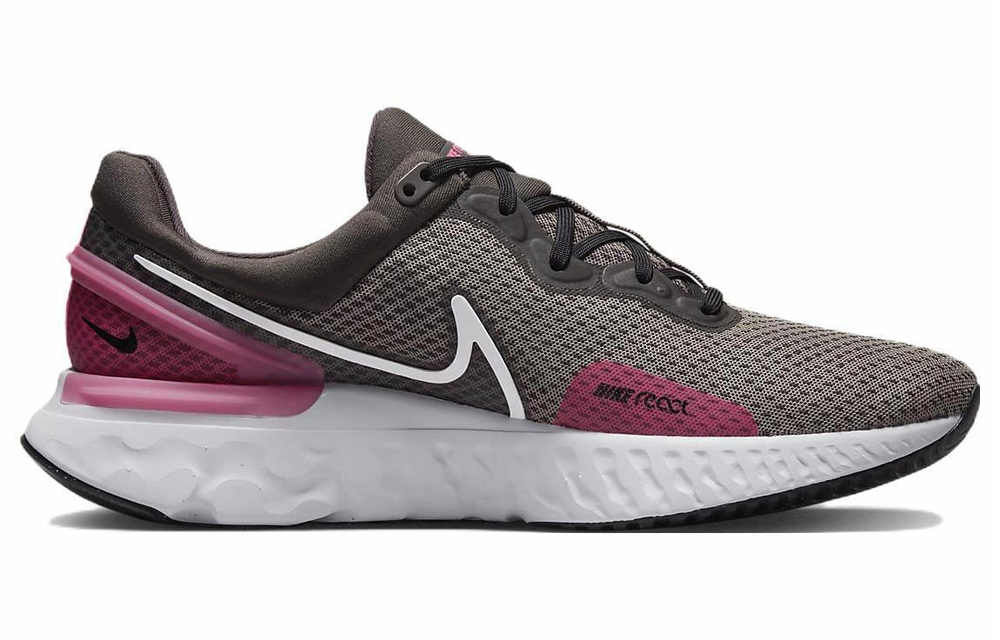 Кроссовки Nike 3