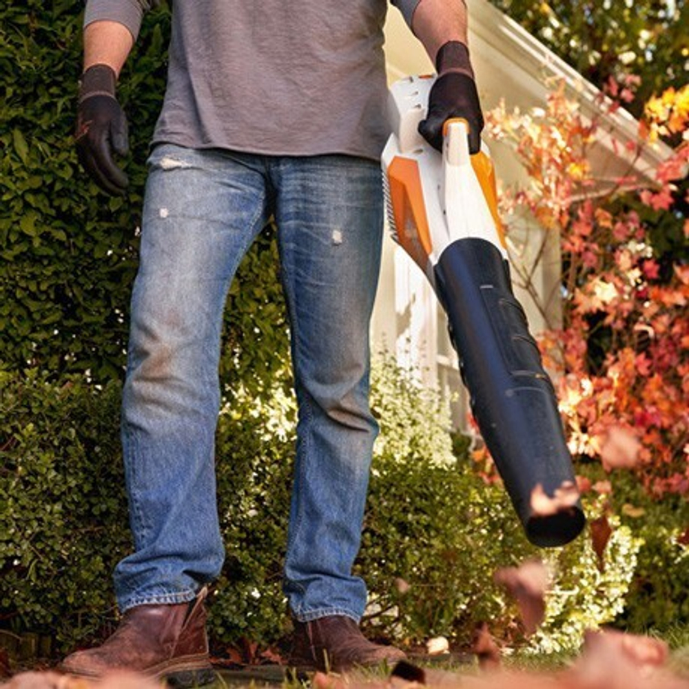 Аккумуляторное воздуходувное устройство Stihl BGA 57 без АКБ и З/У
