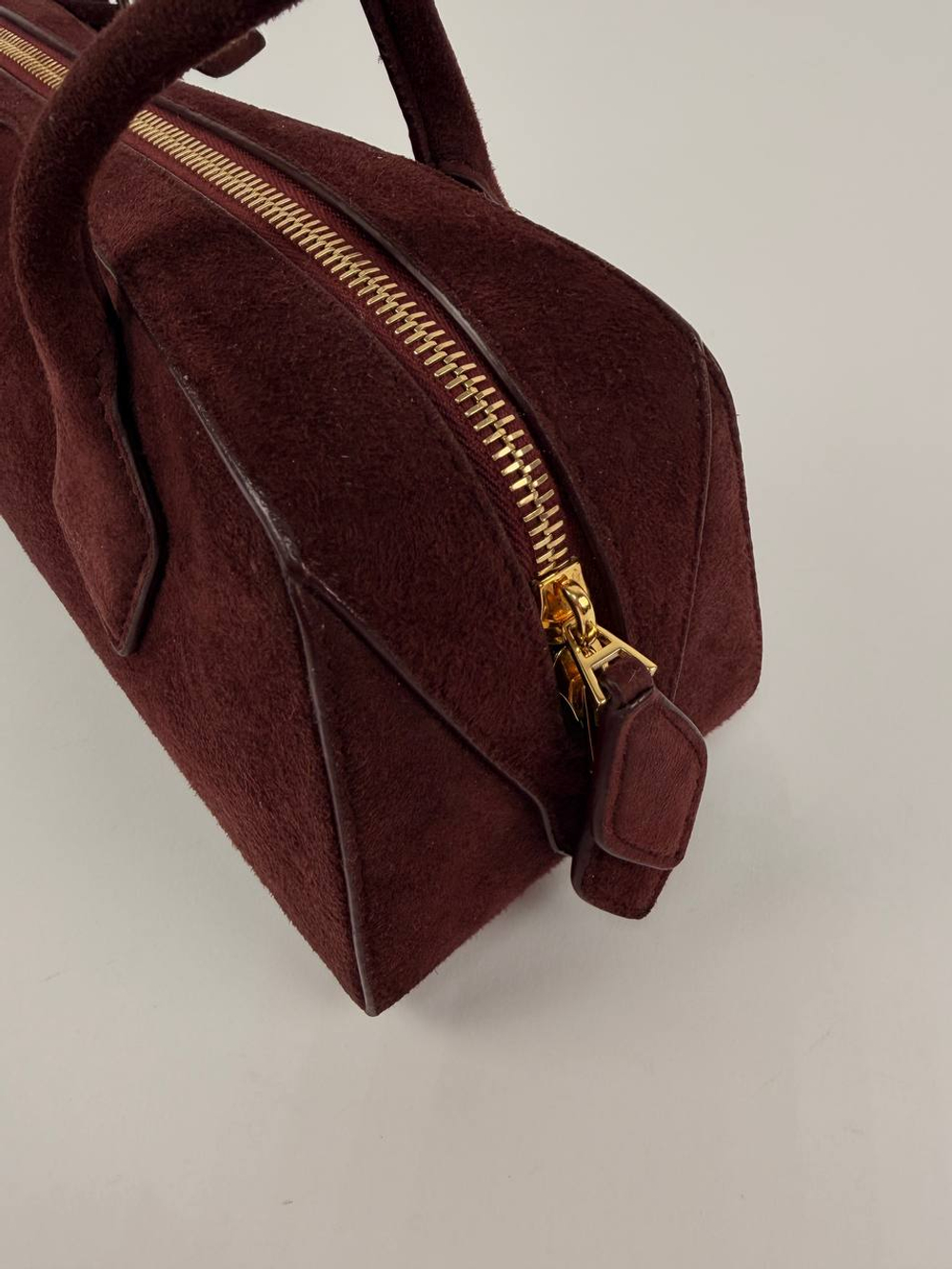 Сумка Alaia Le Teckel Small