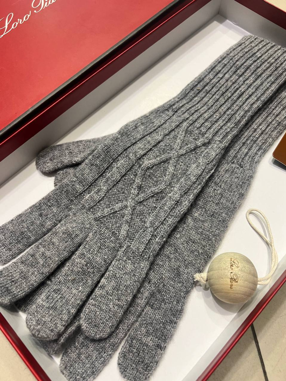 Перчатки Loro Piana