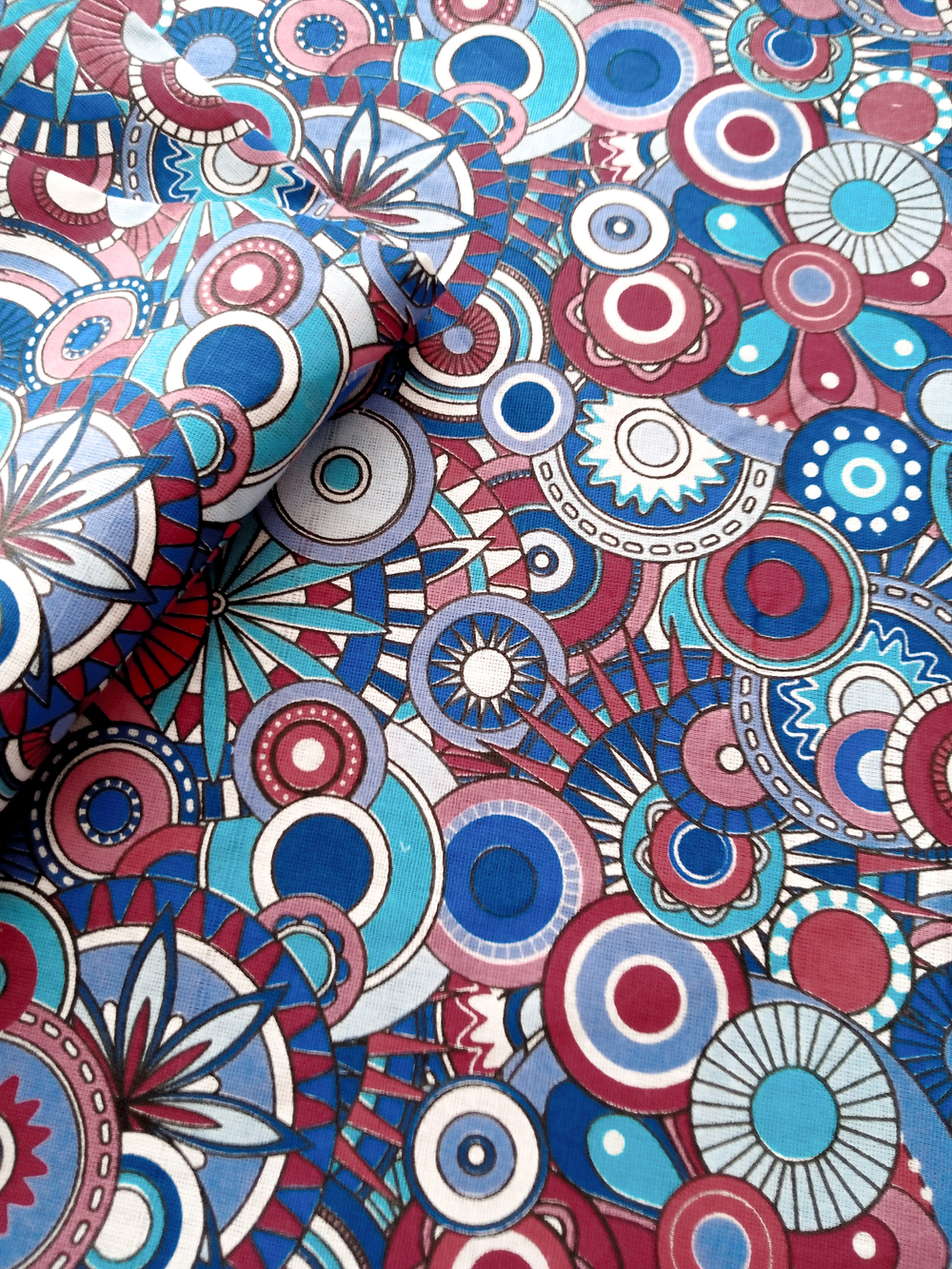 Ткань бязь плательная, рис. "Калейдоскоп", ширина 150 см, арт. 352