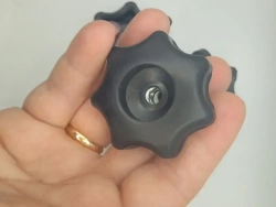 Гайка-барашек М8 х 1,25 сквозная проходная (2 шт в упаковке)