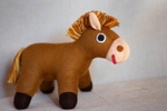 Вязаная игрушка Лошадка Каштан, Фрея