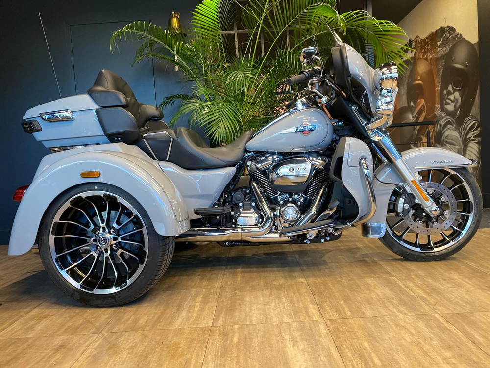 Tri Glide Ultra Harley-Davidson (Billiard Gray) 2025