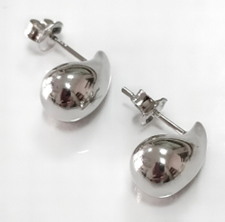 Ювелирные серьги-пусеты