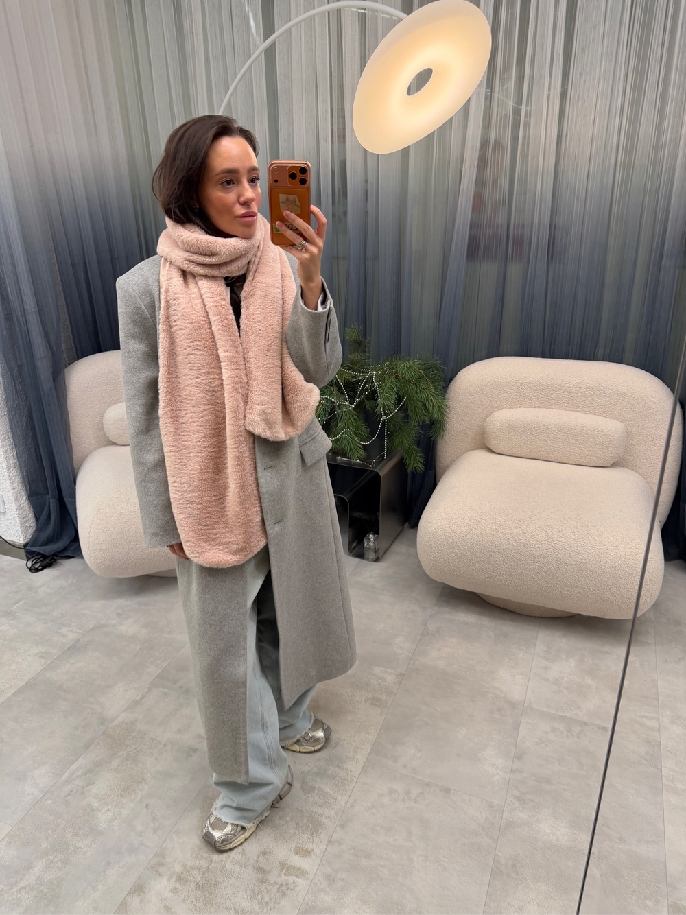 Шарф из эко-меха длинный розовый