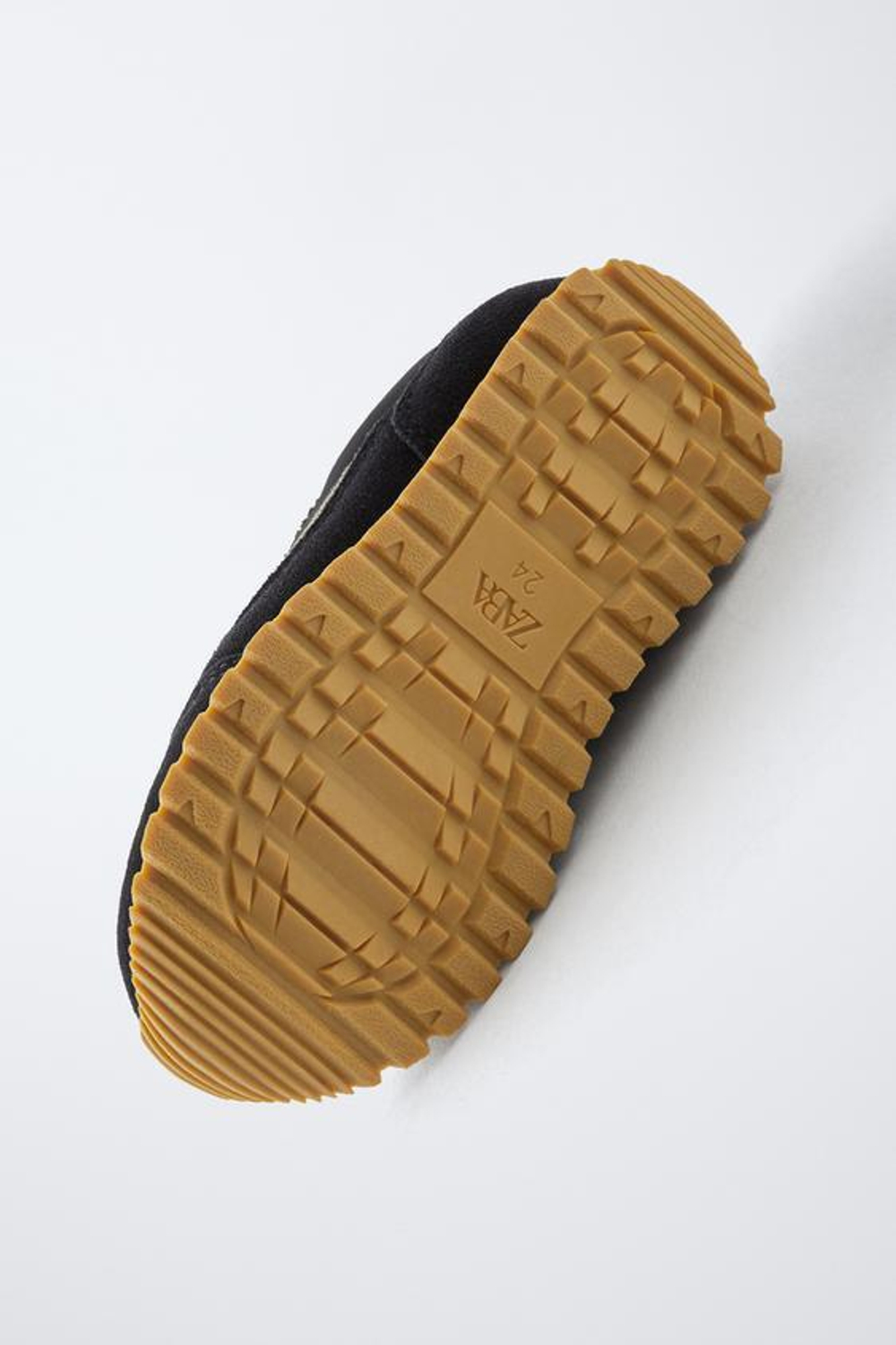 ZARA КРОССОВКИ SOFT, ЧЕРНЫЙ