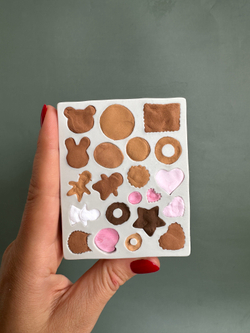 Молд силиконовый прямоугольный для лепки "Мини печенья" / форма для лепки игрушечных сладостей из полимерной глины для кукол и ватной игрушки