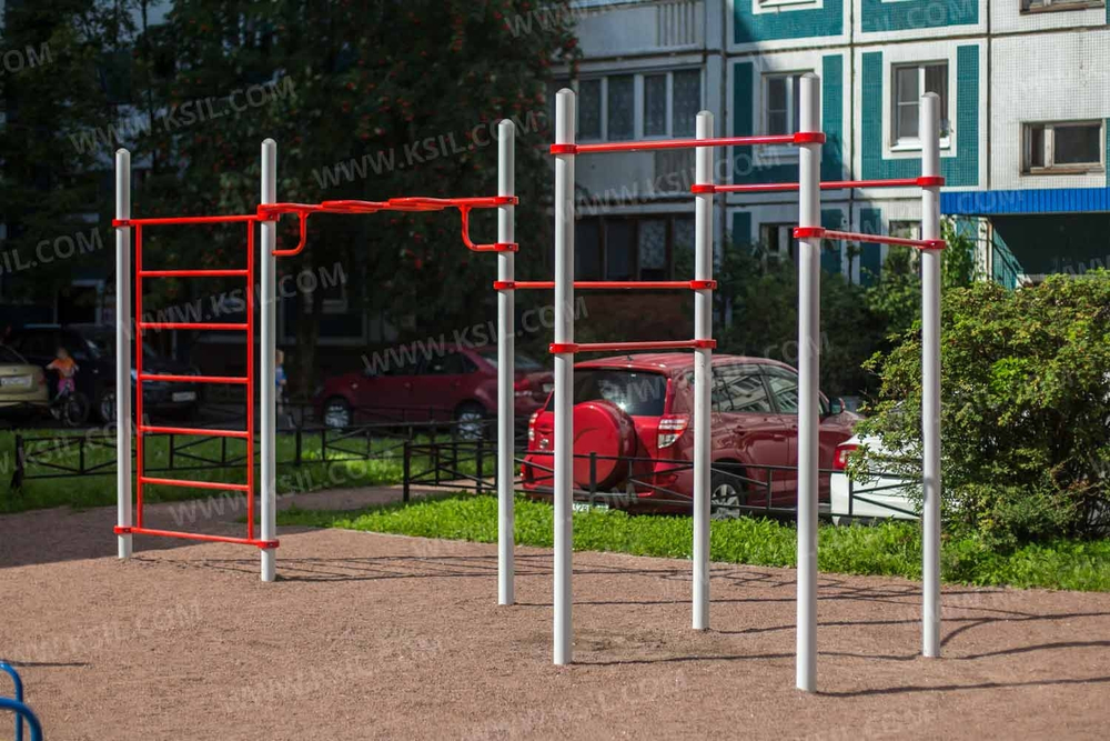 Турник разноуровневый тройной для спортивной площадки