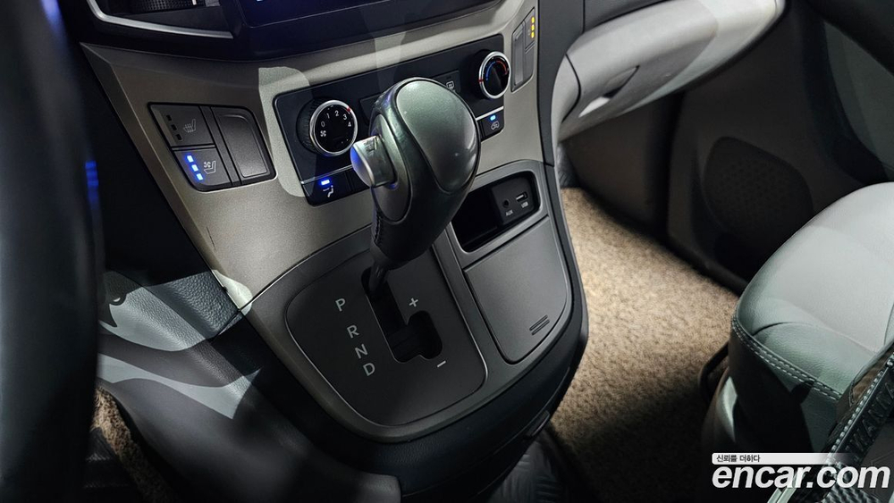 Hyundai The New Grand Starex Van 5인승 (08.2020)