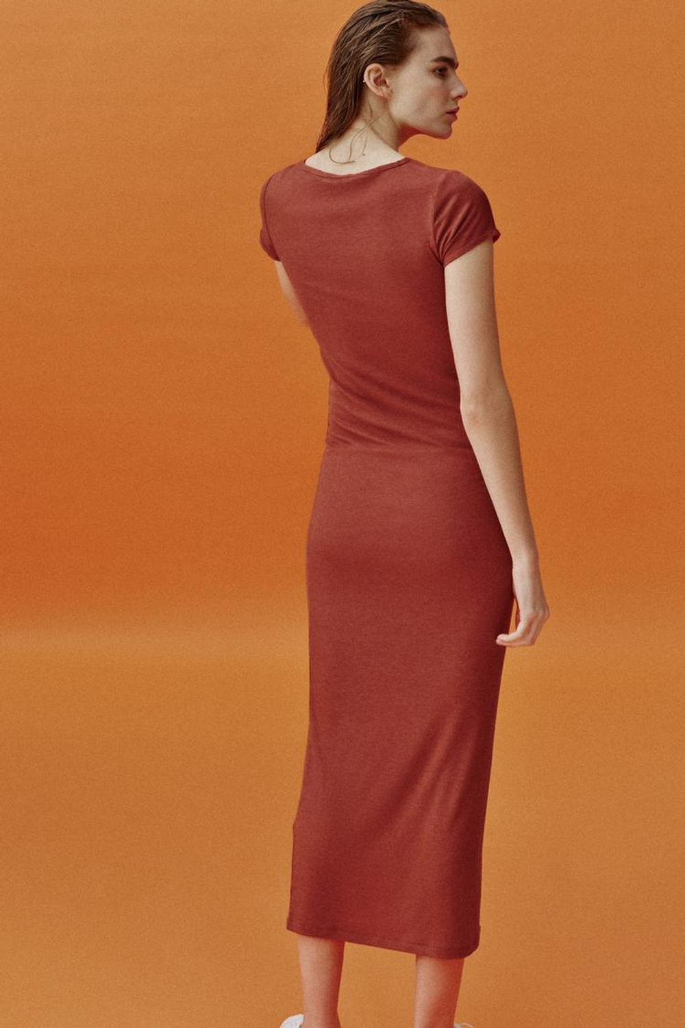 ZARA ДЛИННОЕ ПЛАТЬЕ С КОРОТКИМИ РУКАВАМИ, ОРАНЖЕВЫЙ